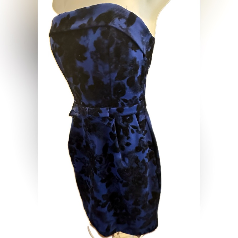 Blue and black velvet, strapless, mini dress. With Pockets. Sz 1/3 in jrs.